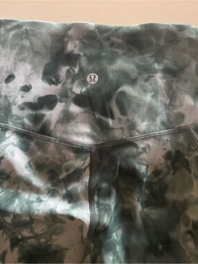 lululemon athletica align high rise with pockets 25" diamond Tie-Dye Sz 6